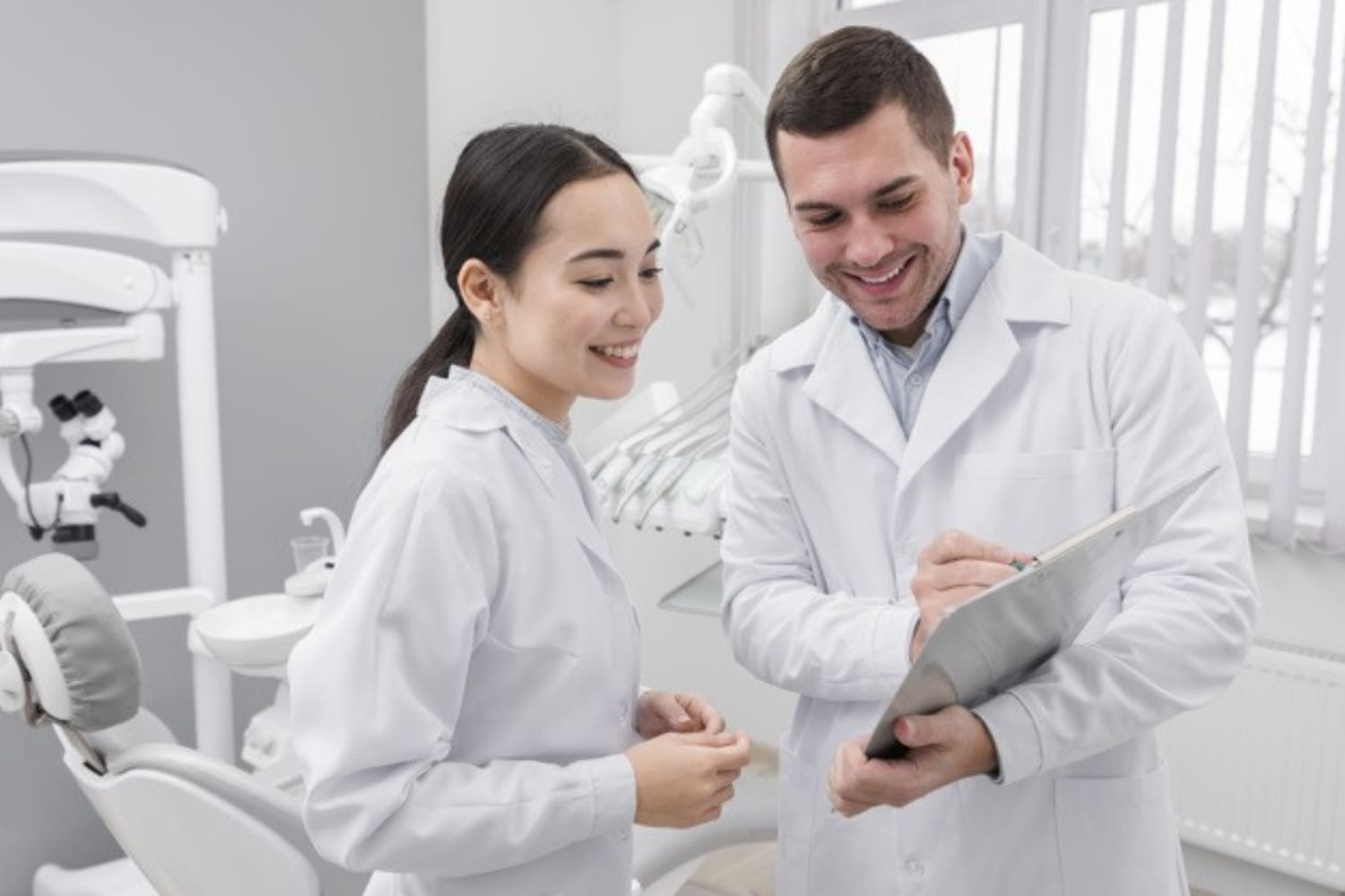 Tributação PF e PJ: qual a melhor para médicos e dentistas?